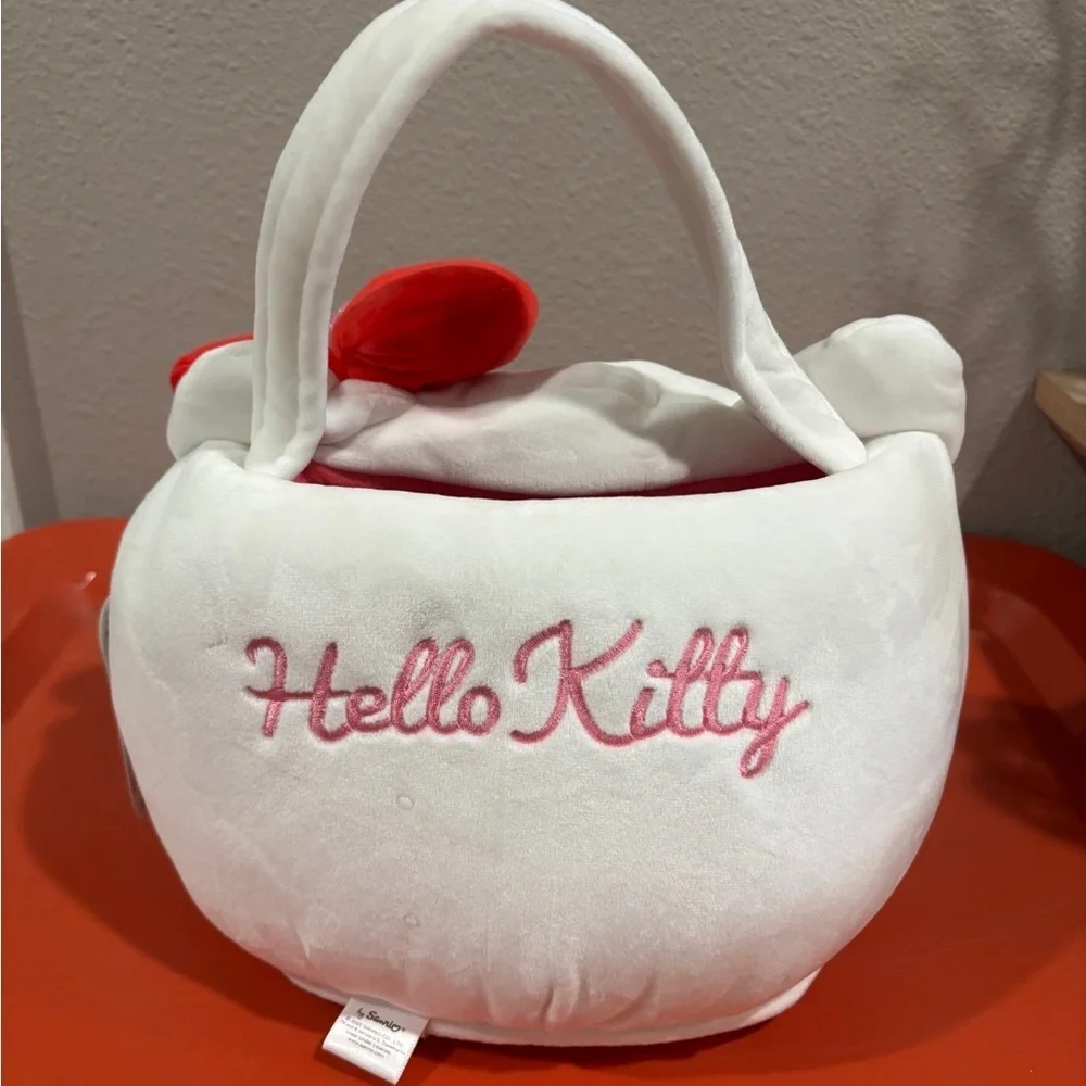 Hello Kitty Plush Basket